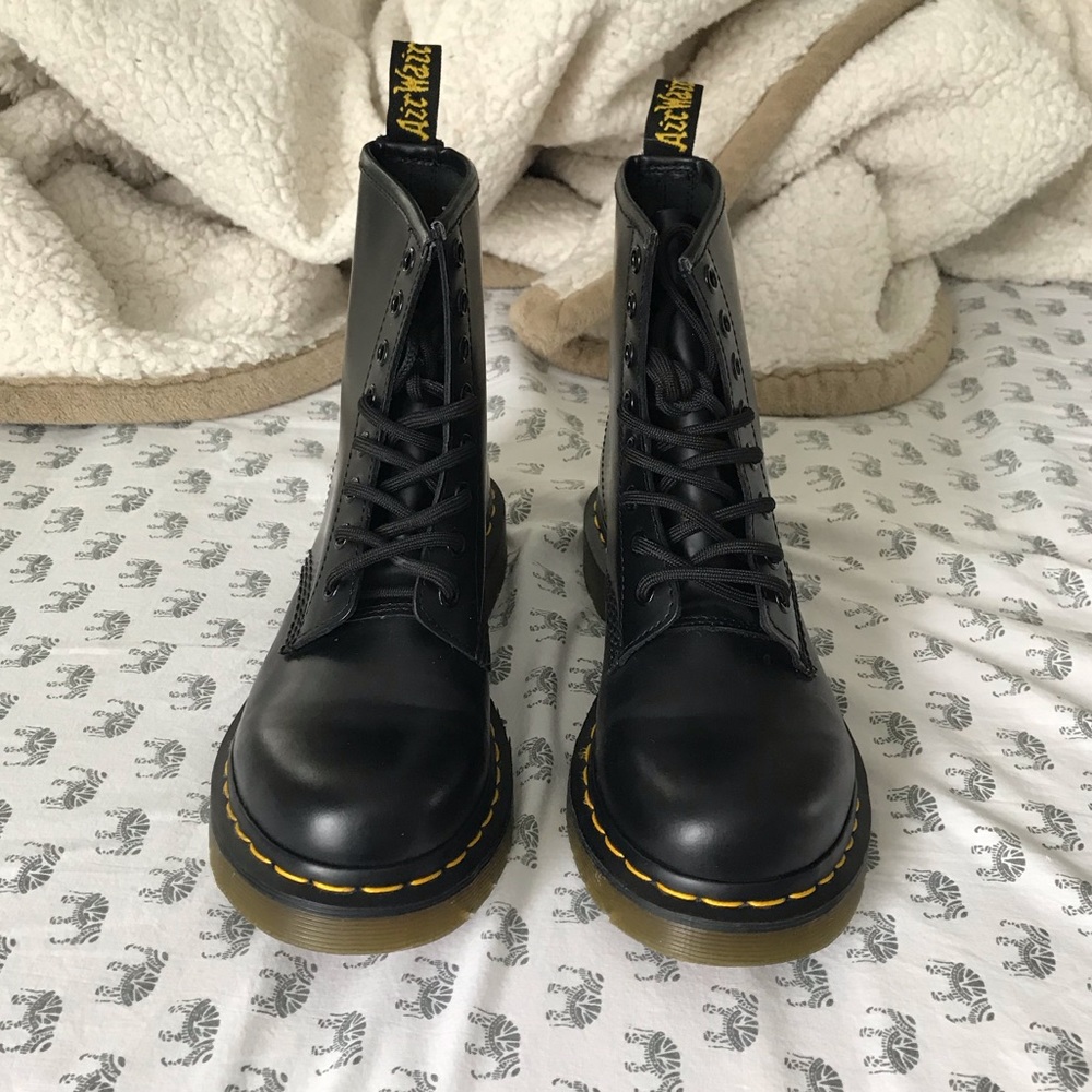 UNUSED black Dr. Martens Core 1460 Combat Boots!!!
